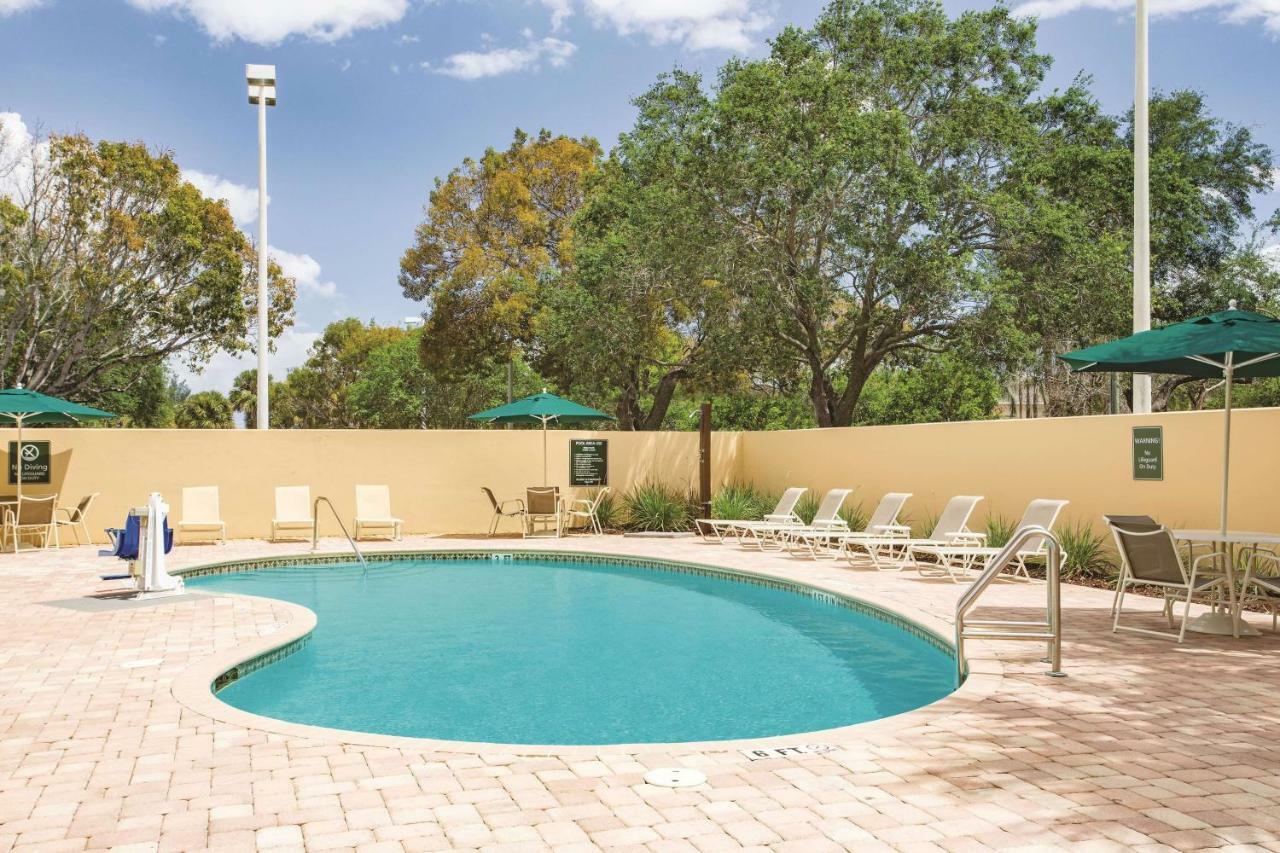 La Quinta By Wyndham Fort Lauderdale Tamarac Dış mekan fotoğraf
